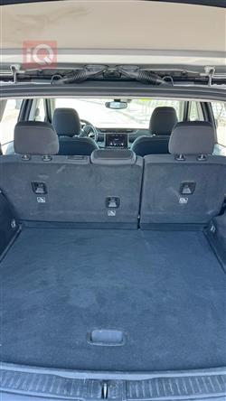 جیپ گراند شیرۆکی